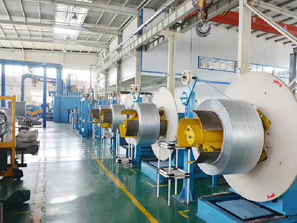 鋁管生產(chǎn)現場(chǎng)